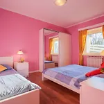Sole 4 Garten Mit Pool Eg * Колико
