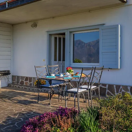 Lägenhet Sole 4 Garten Mit Pool Eg Colico