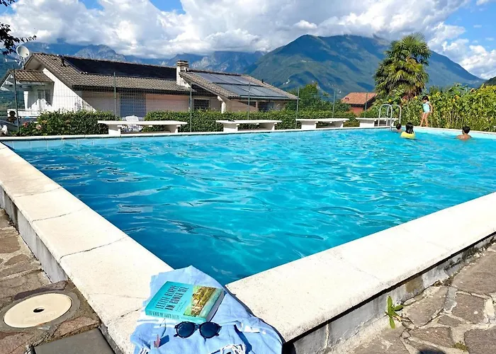 Lägenhet Sole 4 Garten Mit Pool Eg Colico